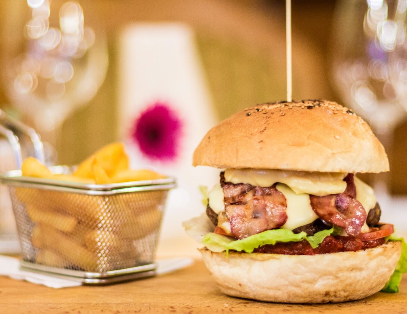 Diana_slide_burger